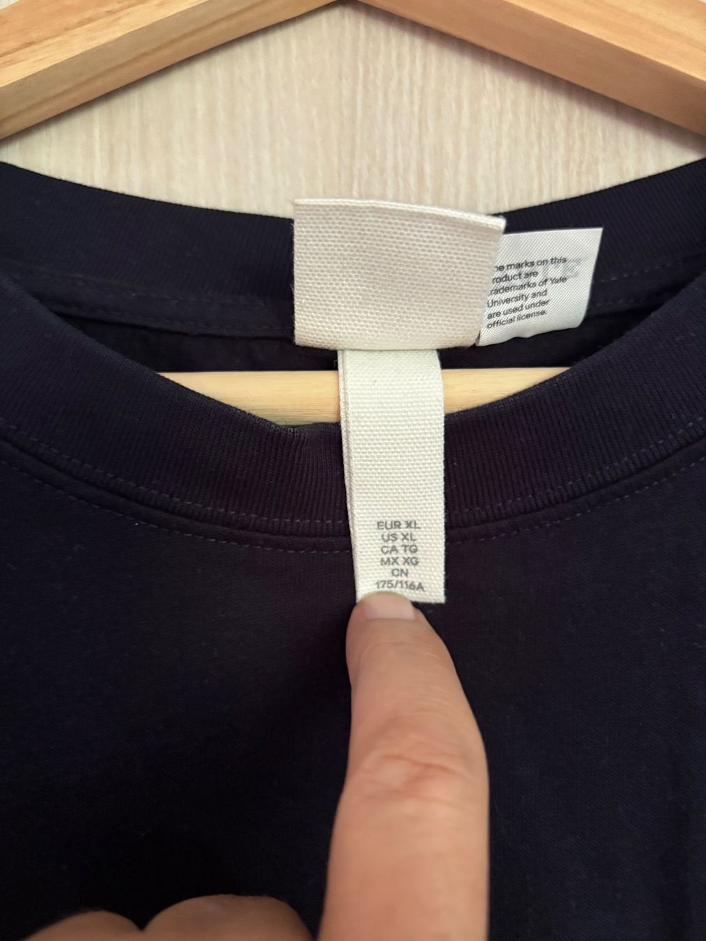 H&M T-shirt: YALE-T-Shirt, oversized, ca 50/52 – Nuovo (secondo la descrizione) da Wald AR venduto da bertli00 1