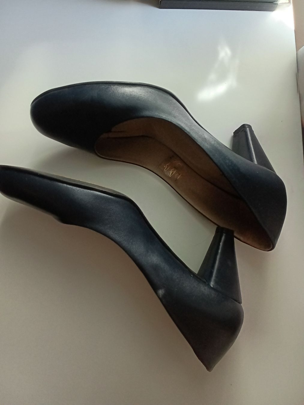 Navyboot Scarpe da donna: NAVYBOOT dark blue leather heels size 38 used condition – Usato da Immensee venduto da vgitter 4