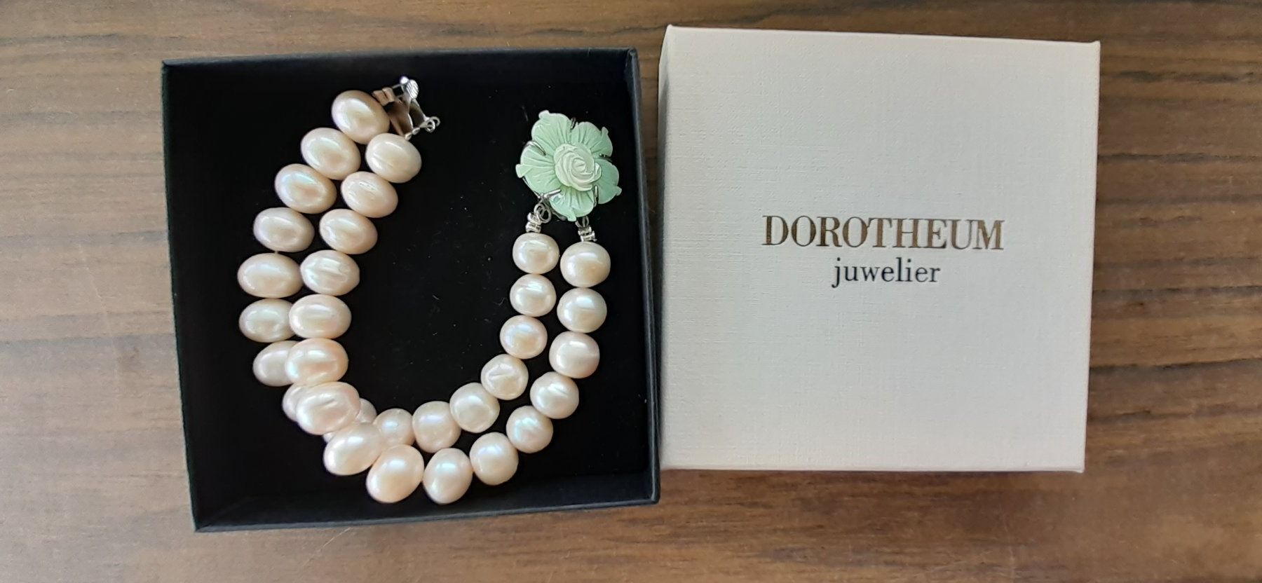 Bracciali & Braccialetti: Armband Perlen mit Jadeblüte – Usato da Mörschwil venduto da wunderkiste44 2