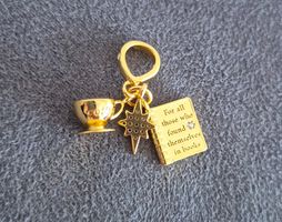 Charm Buch & Kaffee goldfarbig +Garantie