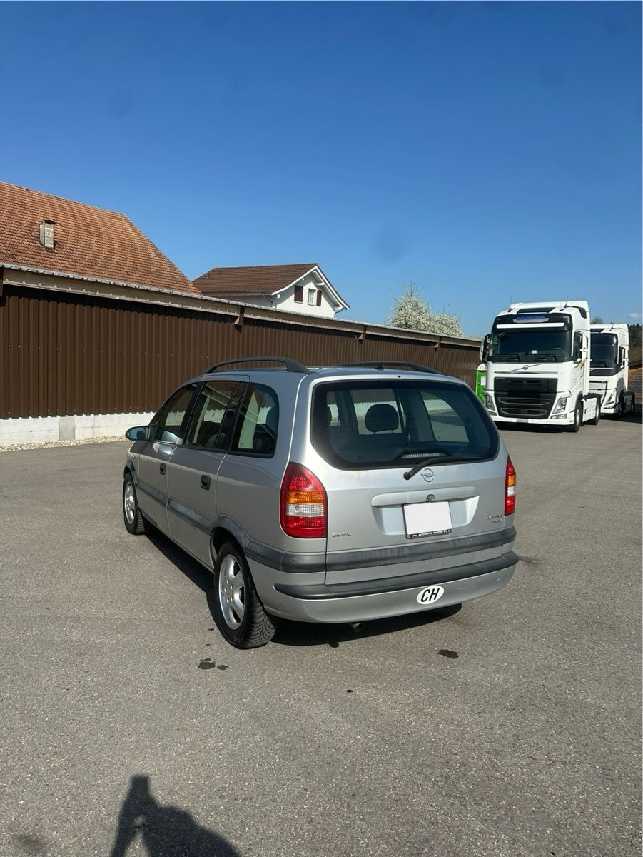 Opel Autos: Opel Zafira 2.0 DTI – Gebraucht aus Sulgen von Turbo10 1