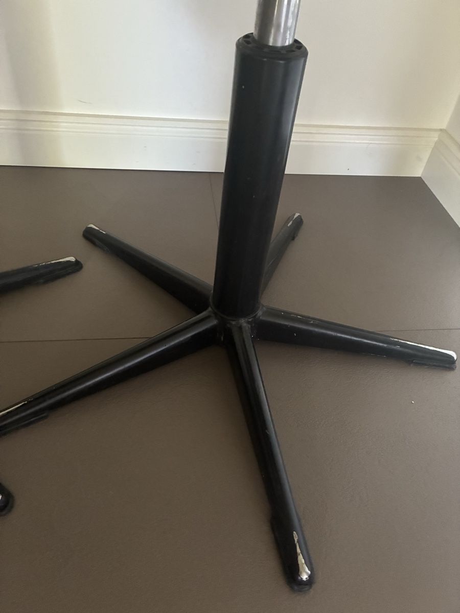 Sgabelli: Vintage Werkstatthocker Actiform (2er Set) Atelierhocker  – Usato da Uetendorf venduto da REhome 4