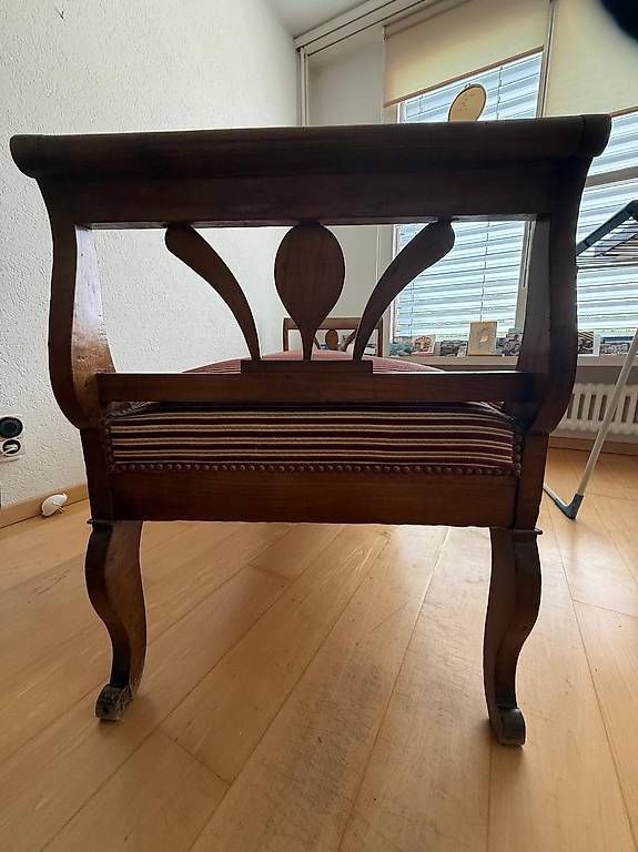 Divani: Biedermeiersofa, Nussbaum – Usato da Oberlunkhofen venduto da HelenOL 2