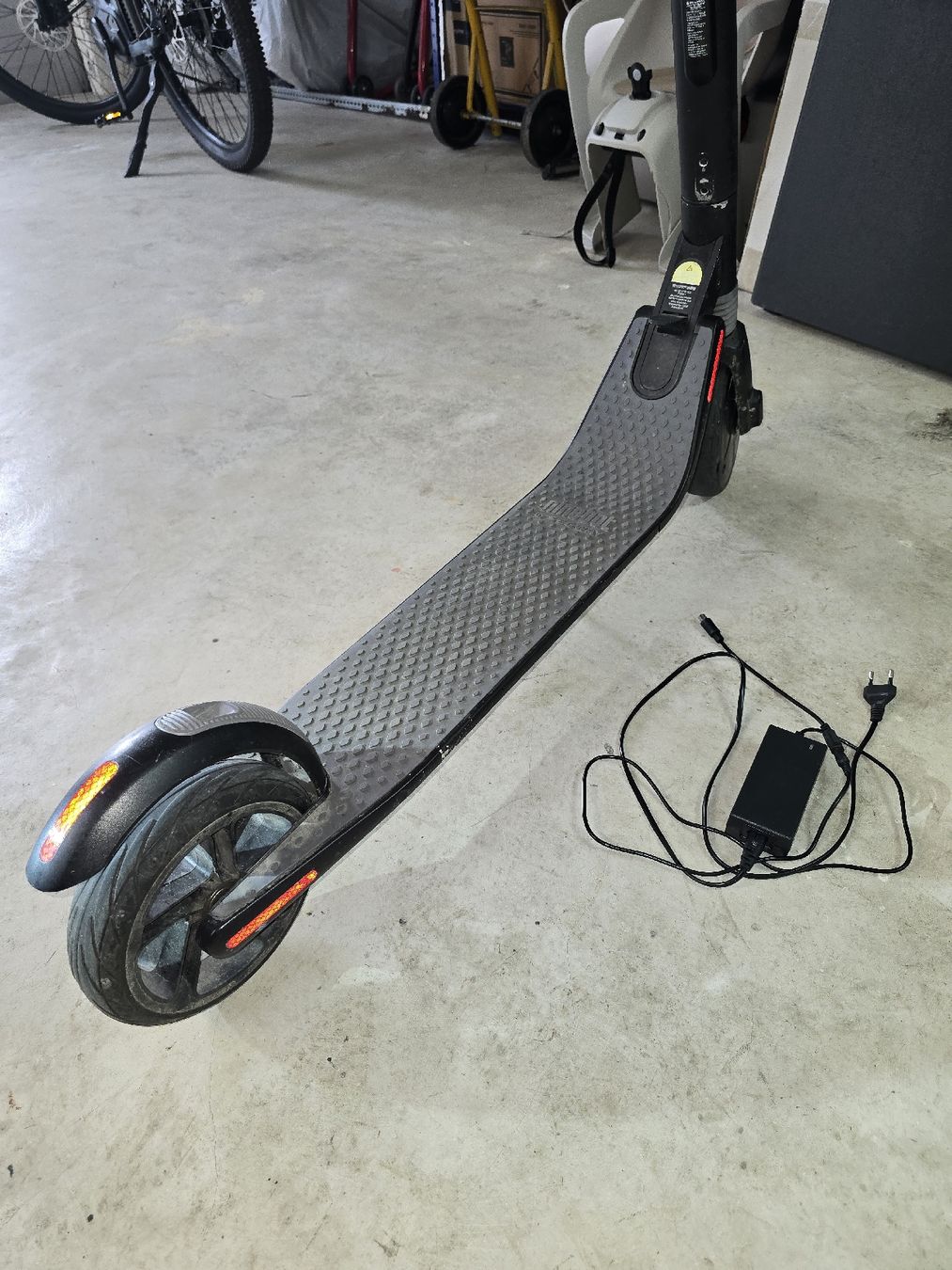 Segway Kickboard: Defektes Kickboard Ninebot ES2 mit Ladekabel – Difettoso da Kriens venduto da Pepi86 2