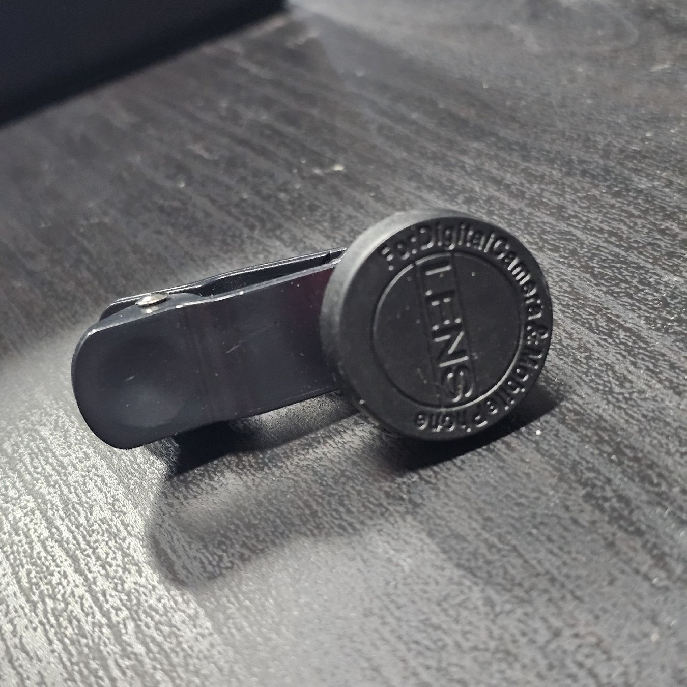 Laufwerke & Adapter: Lentille macro pour smartphone noir  – Gebraucht aus rolle von Noma-collectible 1