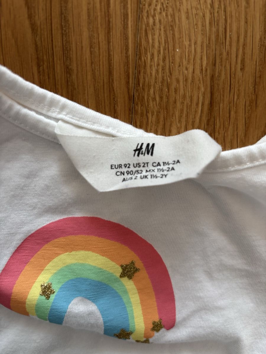 H&M Vestiti & Gonne: H&M Mädchen Kleid Regenbogen Gr. 92 mit Flecken! – Usato da Jegenstorf venduto da Annina0506 3