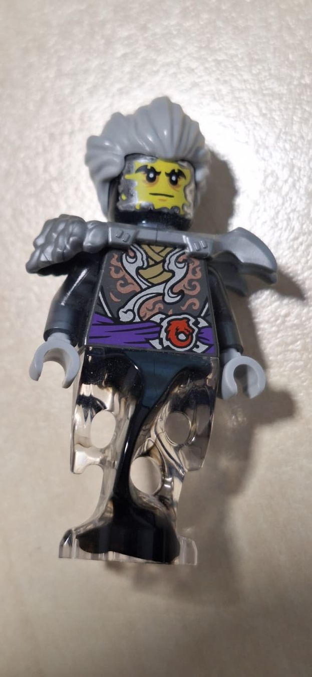 Lego Statuette: Lego Ninjago Cinder – Usato da Egnach venduto da sea_2zvc