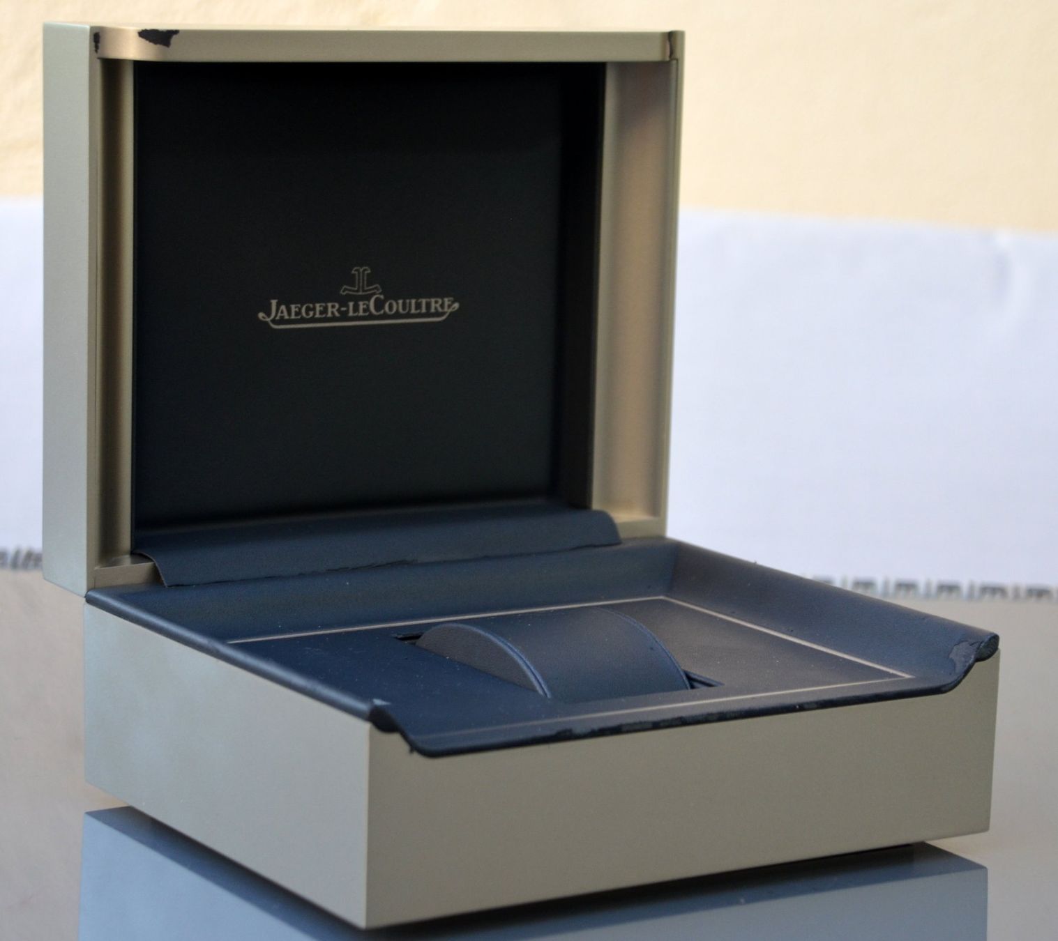 Jaeger-Lecoultre Scatole porta orologi: Uhrenbox / boîte de montre Jaeger-LeCoultre – Usato da Collonges venduto da arashee 3