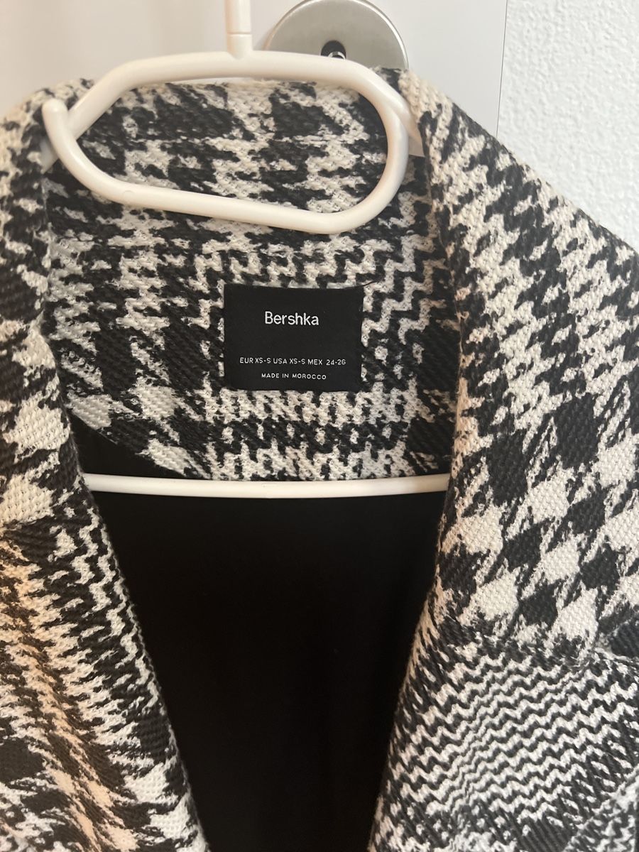 Bershka Jacken: Schicker Bershka Blazer schwarz/weiss Gr. M – Gebraucht aus Feldbrunnen von soon-nam 1