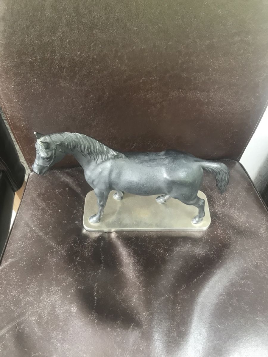 Sculture & Statue: Pferd Gusseisen Skulptur – Usato da Niederscherli venduto da ija_y67c 3