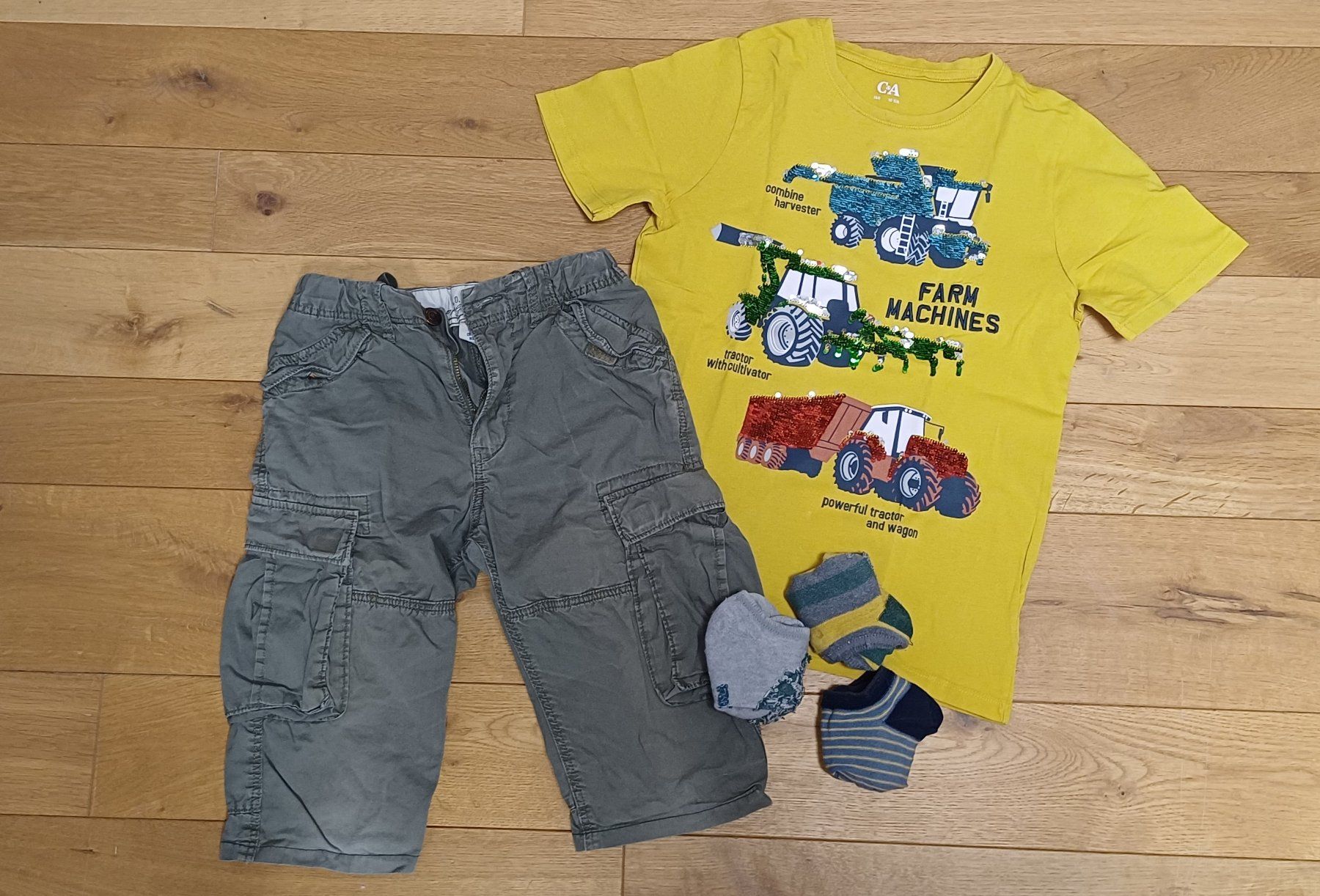 Lotti & Set di vestiti: Sommer Set 134/140 – Usato da Stallikon venduto da Melin08