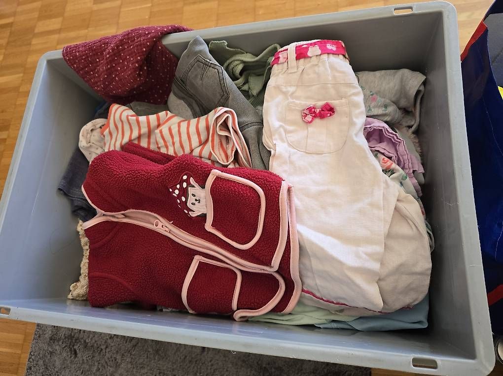 Lotti & Set di vestiti: Baby kleider grösse 74 – Usato da Klingnau venduto da GiiNii95