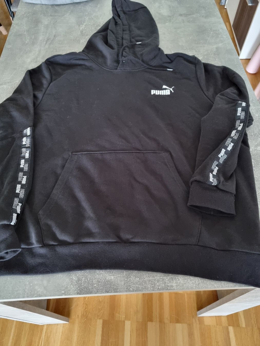 Puma Maglioni & Felpe: puma kapuzen pullover – Usato da Zuchwil venduto da silvermoon74