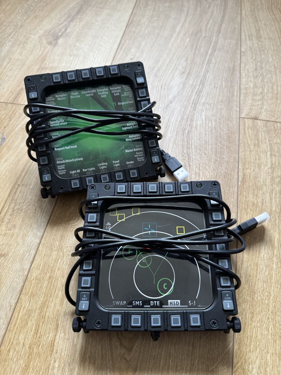 Sistema di controllo: 2x USB Cockpit Panels – Nuovo (secondo la descrizione) da Schübelbach venduto da Sambodscha