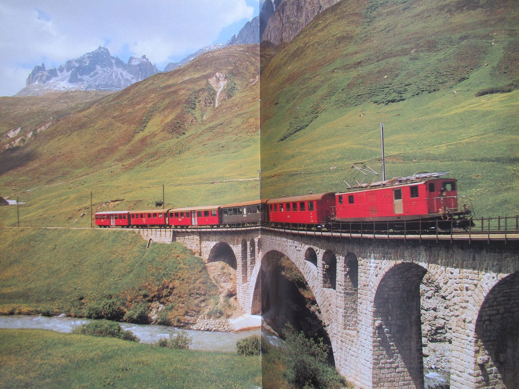 Libri: DIE SCHÖNSTEN EISENBAHNREISEN DURCH DIE SCHWEIZ – Usato da Moosseedorf venduto da haro01 5