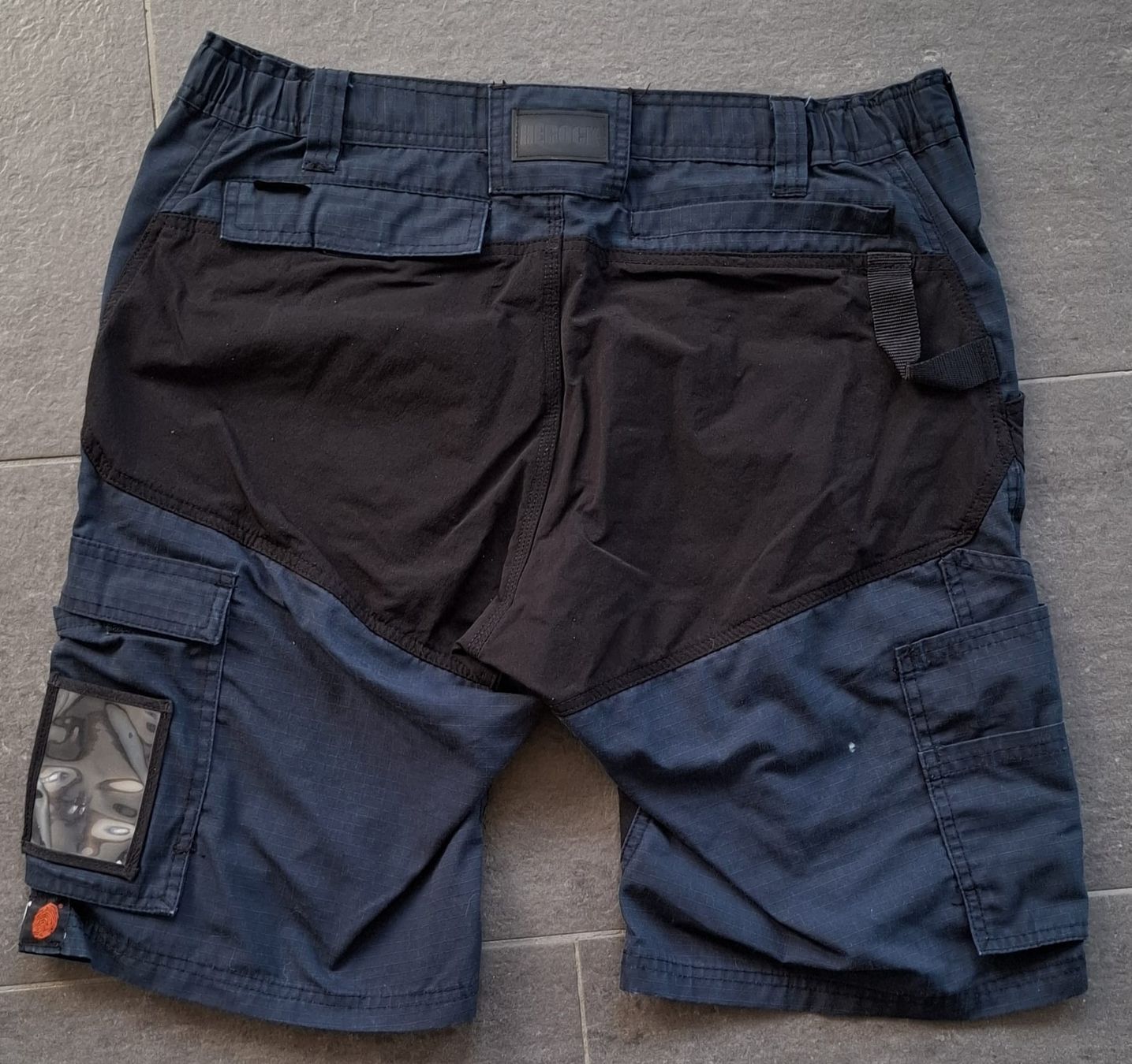 Pantaloni: Short Herock Gr. 44 Strech super angenehm. – Usato da Wichtrach venduto da Sunneblueme7 1