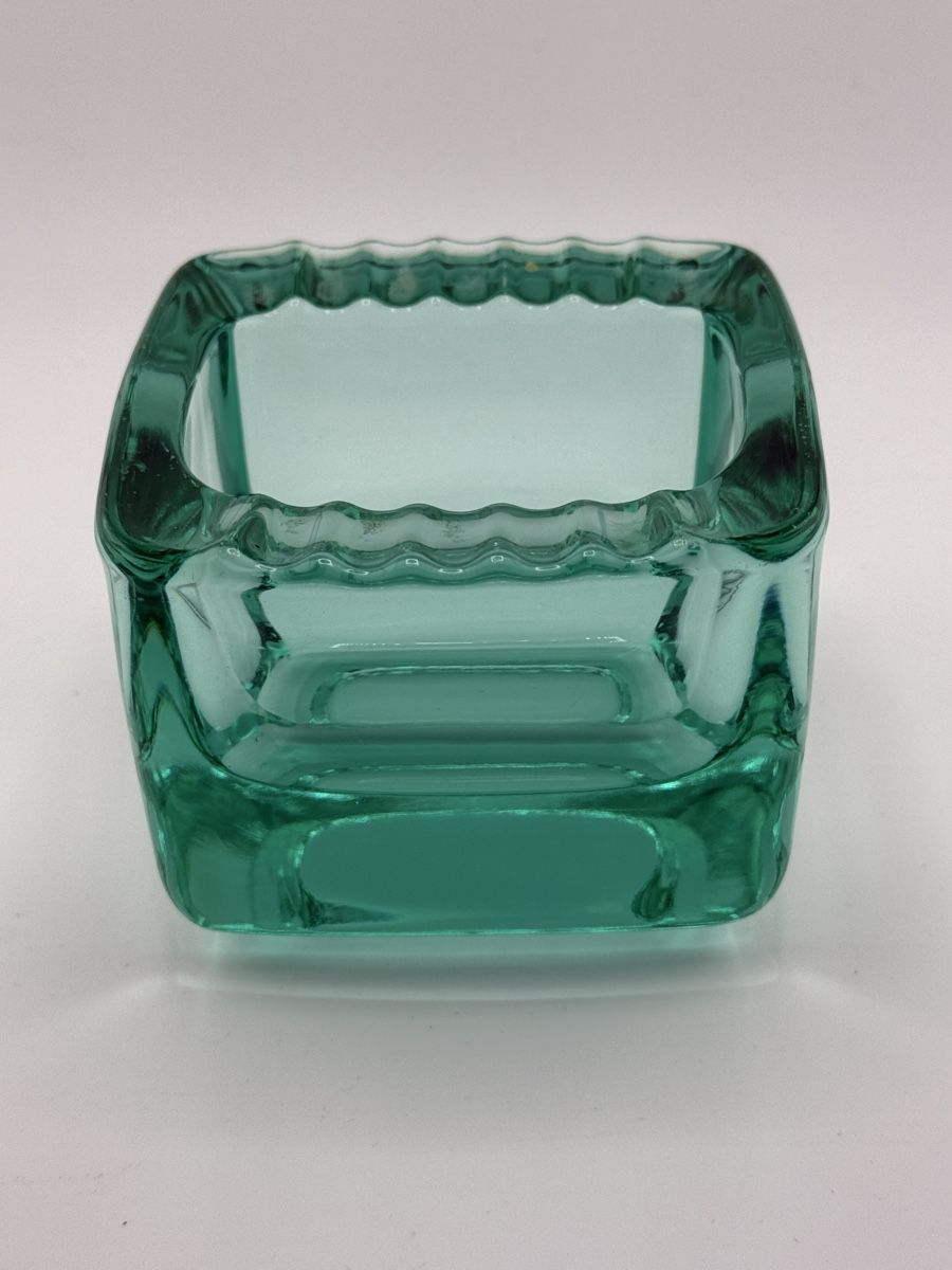 Aschenbecher: Massiver Glas Aschenbecher Vintage – Gebraucht aus Zürich von Geniuss 2