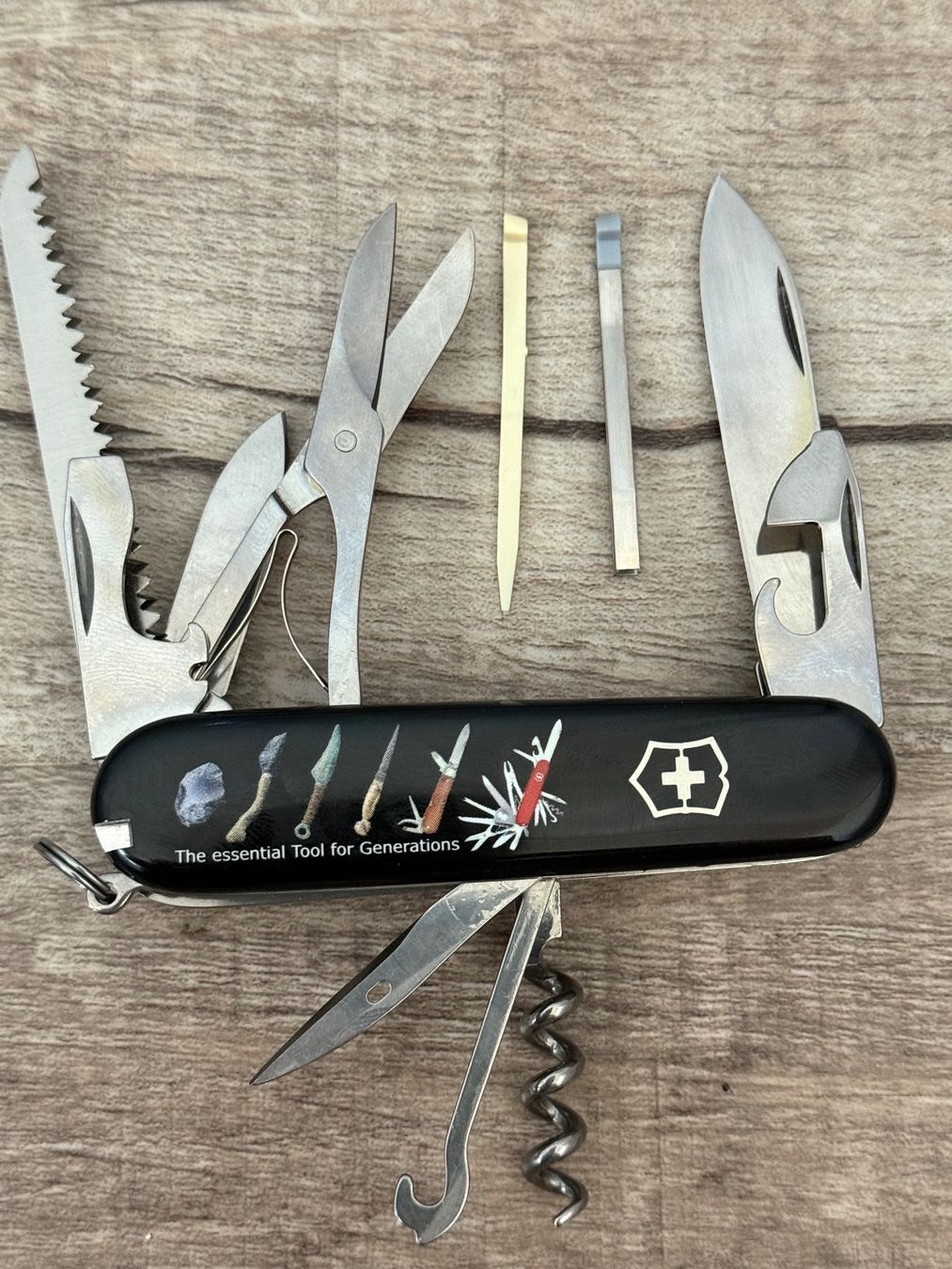 Victorinox Coltelli tascabile: Victorinox seltene Tool for Generations – Nuovo (secondo la descrizione) da Wahlen b. Laufen venduto da MIG-25 3