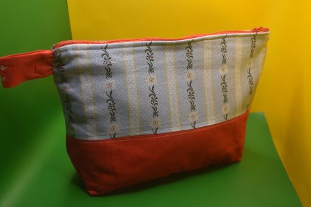 Grösse L Necessaire/Kulturbeutel/Tasche mit Edelweissmotiv