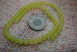 Kugel Strang Peridot Look  Perlen 6mm Imitat Quarz Gefärbt