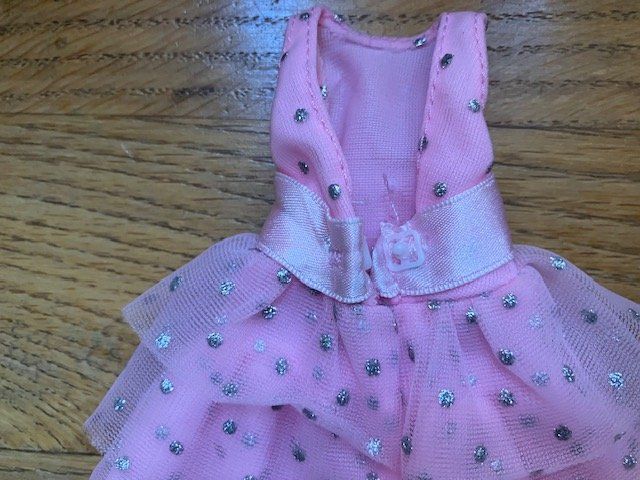 Bambole: Barbie robe originale pour Kelly – Usato da Les Ponts-de-Martel venduto da Jolisa 2