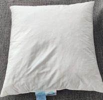 Kuscheliges Daunenkissen ca. 65 x 65cm
