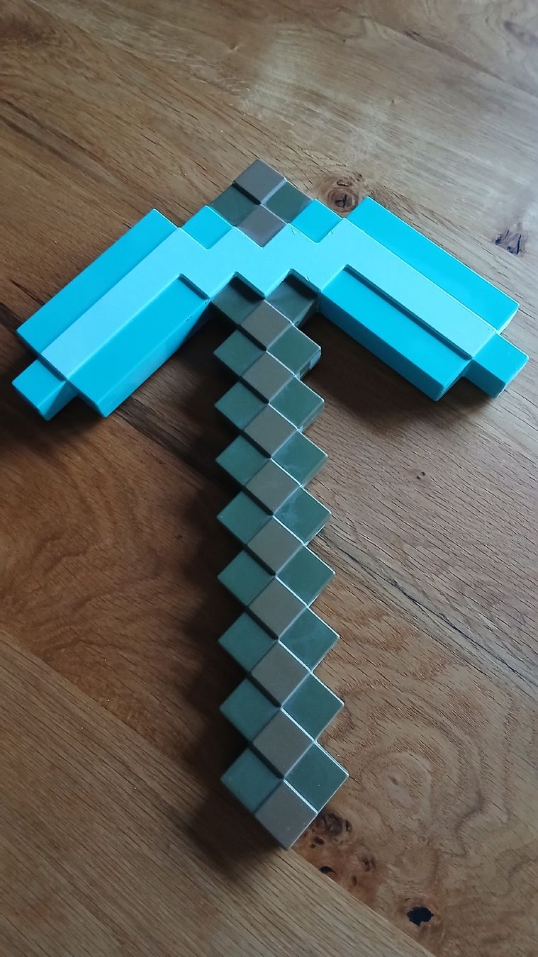 Giocattoli: Minecraft Schwert und Spitzhacke Set – Usato da Boningen venduto da Waldzauber 2