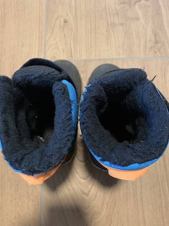 Chaussures garçon: Schneestiefel – D'occasion à Basel par Frani010 4