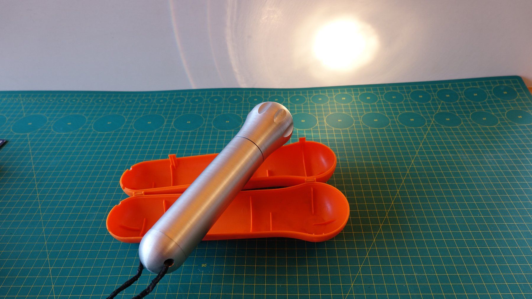 Flos Lampade: Marc Newson Design FLOS Taschenlampe – Nuovo (secondo la descrizione) da Canobbio venduto da rima71 3