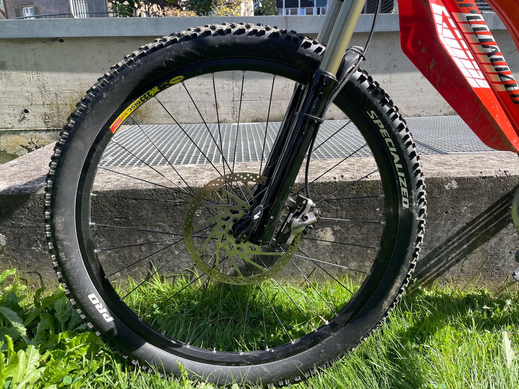 Specialized Biciclette: Specialized Enduro Comp 26“ – Usato da Zürich venduto da  4