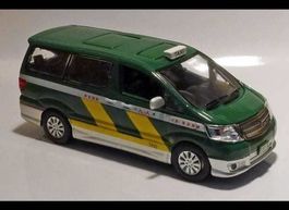 Toyota Alphard 2002-2008 "TAXI Tokyo grün / Decor"  1:43
