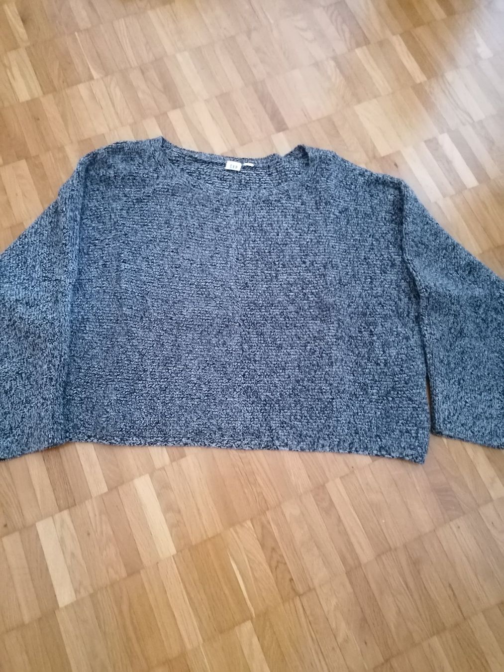 Pulls & Sweat-shirts: Pullover – D'occasion à Pfäffikon ZH par xxmopsxx