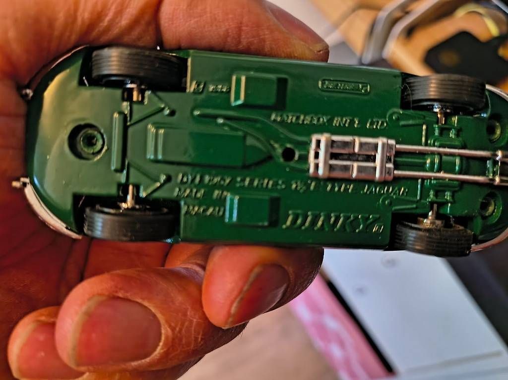 Modellini d'auto: Jaguar type E Dinky Toys verte – Usato da Saubraz venduto da Jogo68 1