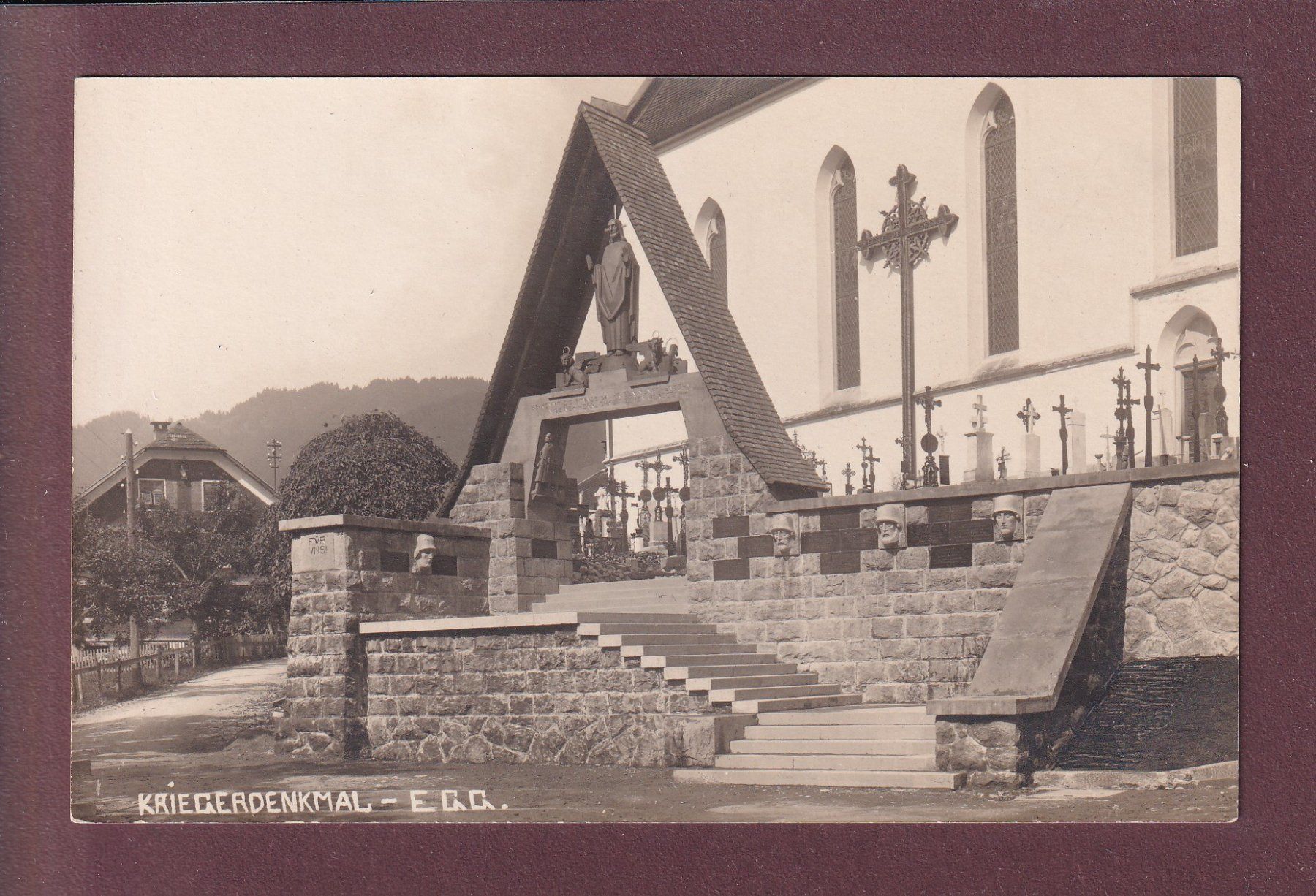 Cartoline postali: EGG (Voralberg) - Kriegerdenkmal – Usato da Pully venduto da nicecards