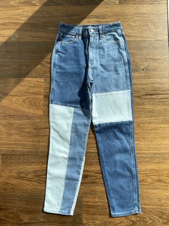 Jeans (Gr. W24 L27)