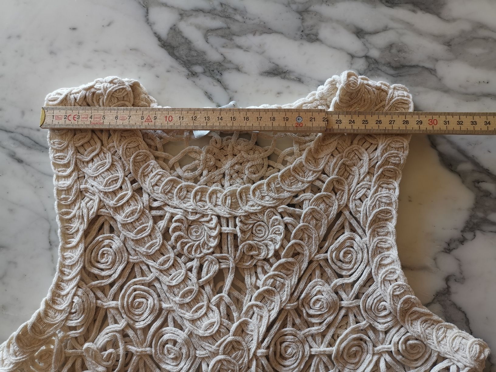 Guess Top: Guess, Bohemian, Makramee Style – Usato da Uerikon venduto da pink_flamingo 5