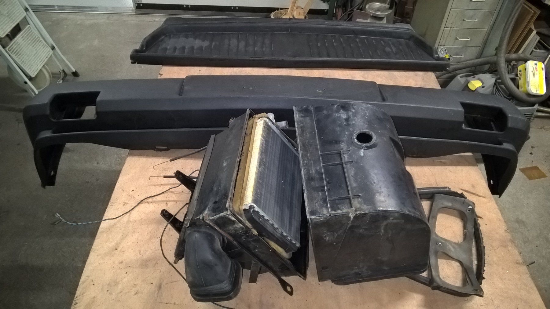 Lancia Tutti pezzi di ricambio auto: Pièces détachées Lancia A112/Junior - restauration – Usato da Satigny venduto da massimo-95 2