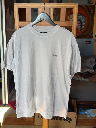 Stüssy Cream Reverse tee