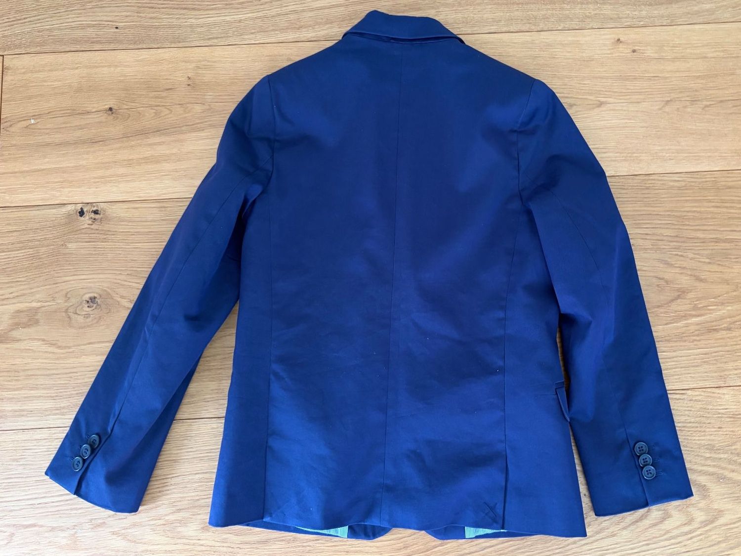 Completi: Blauer Sakko Gr 140 – Usato da Herrliberg venduto da apr_r9fh 1