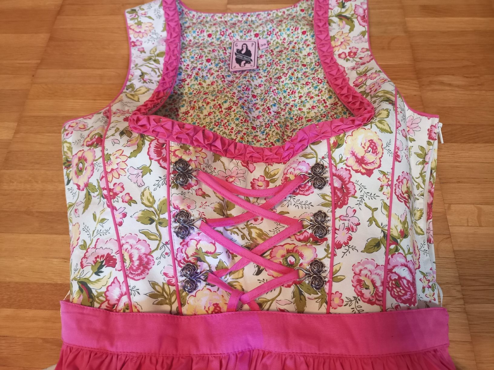 Vestiti: Dirndl - Neu - Grösse 36 – Nuovo (secondo la descrizione) da Steinhausen venduto da Alexandra.Schlumpf 1