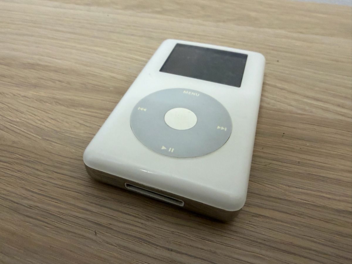 Apple Lettore multimediale portatile: Apple iPod Classic 5. Generation 30GB weiss – Usato da Thun venduto da Buchholtron 3