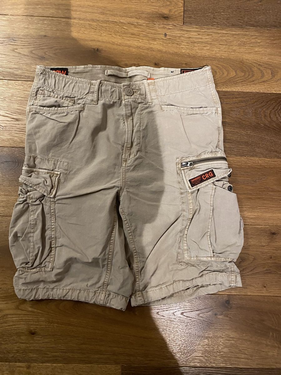 Superdry Pantaloni: Superdry Cargoshort Herren, Größe 32W – Nuovo (secondo la descrizione) da Effingen venduto da Daizyy 4