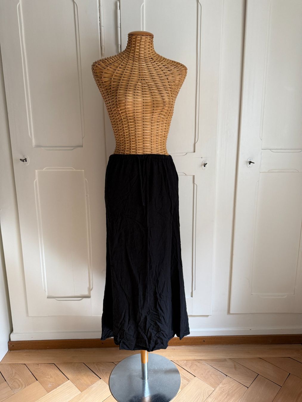 Shein Jupes: Rock schwarz 34 – D'occasion à Zürich par Diazaio