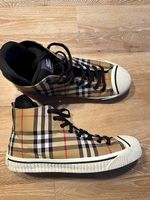 Hohe Burberry Sneakers Grösse 43