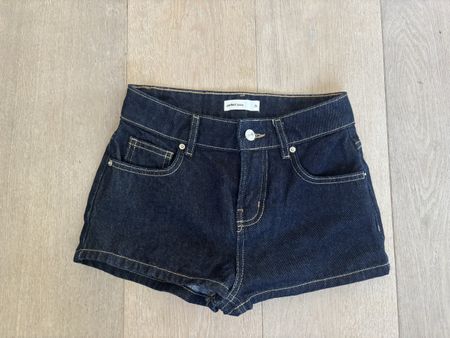 Denim Shorts Perfect Jeans dunkelblau Grösse 32