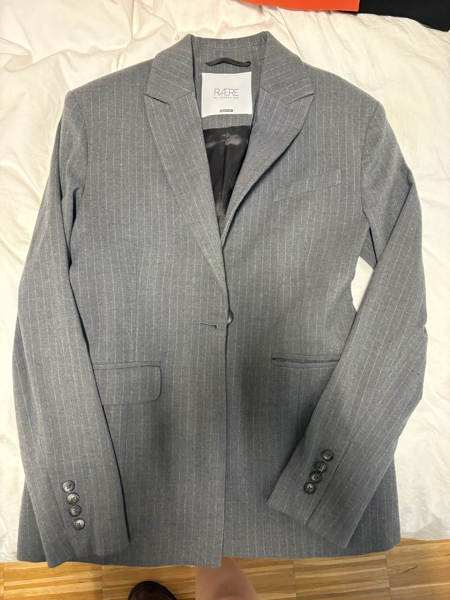 Jacken: Blazer grau gestreift  – Neu (gemäss Beschreibung) aus Zürich von nina.ninat