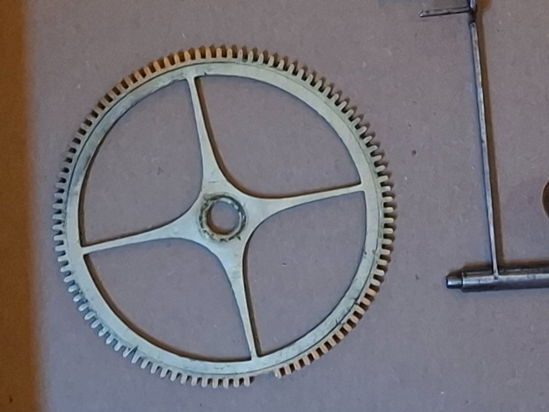 Orologi da terra & Orologi da parete: Ensemble de pièces pour horloge Comtoise – Usato da Marsens venduto da jogocade 1