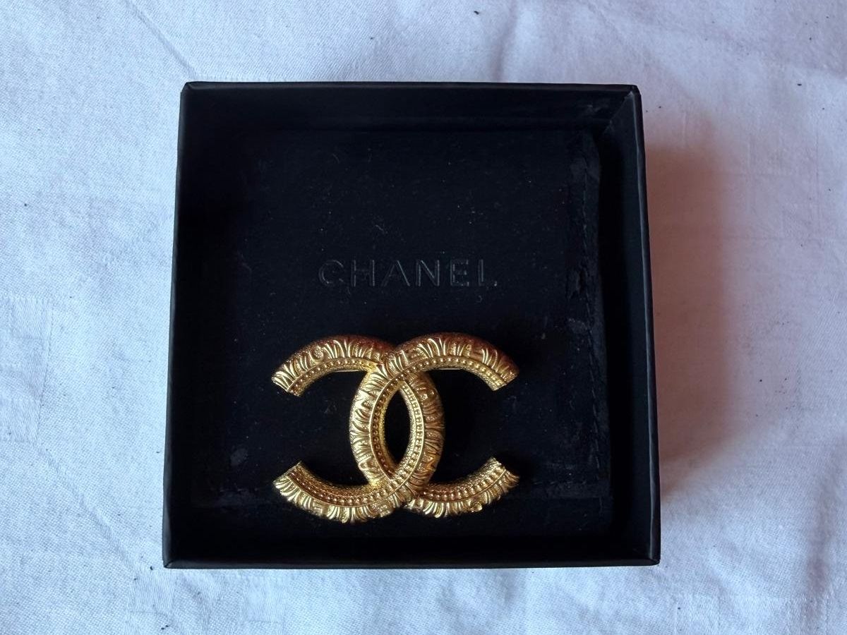 Chanel Spille & Fermagli: Chanel CC Brosche, limited Edition – Usato da Oberarth venduto da SSS. 2