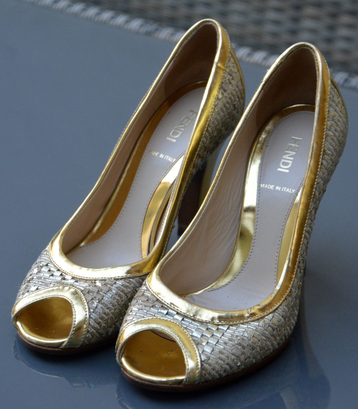 Fendi Scarpe da donna: Fendi Pumps .37 – Usato da Collonges venduto da arashee