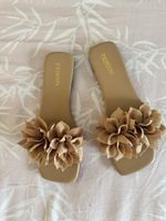 SHEIN mules beiges à fleurs, taille 41 comme neuf